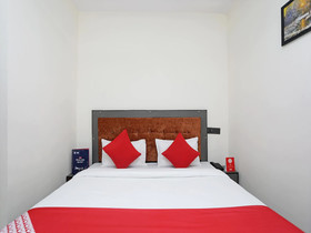 Hotel Divine Ganges by OYO Rooms