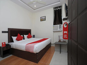 Hotel Divine Ganges by OYO Rooms