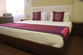 Hotel Dream Land & Bar
