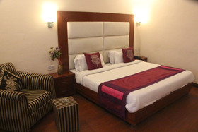 Hotel Dream Land & Bar