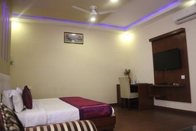 Hotel Dream Land & Bar