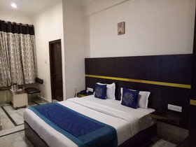 Hotel Dream Land & Bar