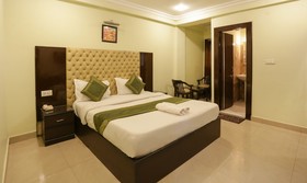 Hotel Grand by Treebo