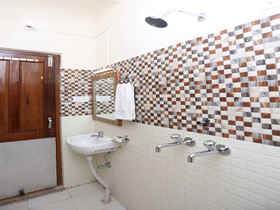Hotel GSA & Guest House By OYO Rooms