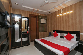 Hotel Lajja Palace by OYO Rooms