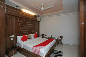 Hotel Lajja Palace by OYO Rooms