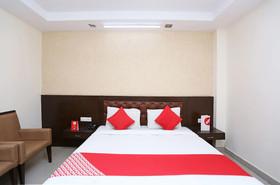 Hotel Le Central by OYO Rooms