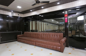 Hotel Le Central by OYO Rooms