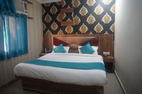 Hotel Rudreshwar