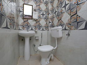 Hotel Suresha By OYO Rooms