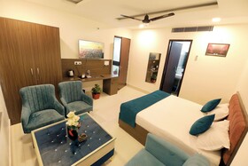 Hotel The Heights