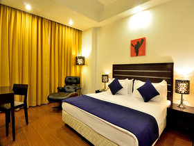 Lakshyas Hotel