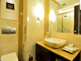Lakshyas Hotel