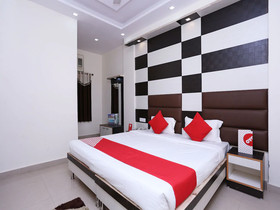 Laxmi Sadan Residency by OYO Rooms