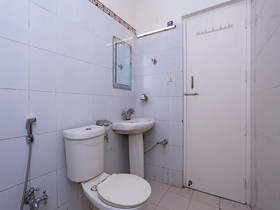 Laxmi Sadan Residency by OYO Rooms