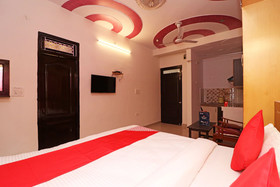 New Delhi Guest House By OYO Rooms