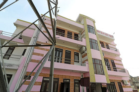 New Delhi Guest House By OYO Rooms