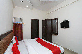 Pearl by OYO Rooms