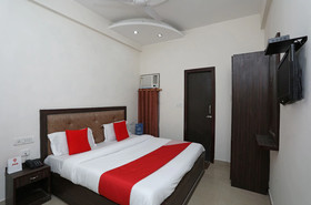 Pearl by OYO Rooms