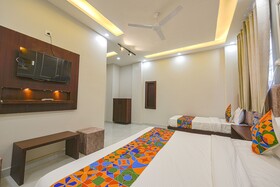 Relax Inn Palace By Fabhotel