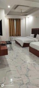 Shrivari Kaushik Palace