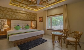 Treebo Trend Haveli Resort Roots