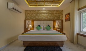 Treebo Trend Haveli Resort Roots