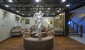Treebo Trend Haveli Resort Roots