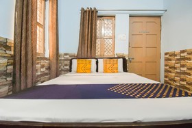 Yatra Guest House by OYO Rooms