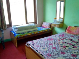 Hotel Himshikhar