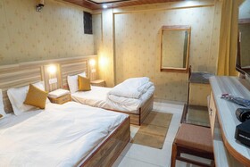 Hotel SNR Grand