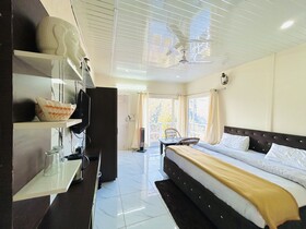 In Apple Estate