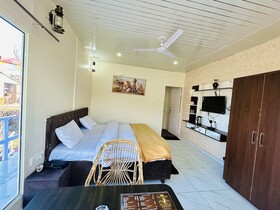 In Apple Estate