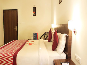 Capital O 3600 Hotel Royal Windsor