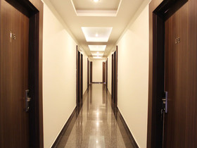 Capital O 3600 Hotel Royal Windsor