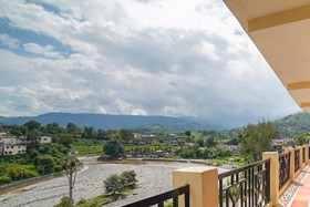 Hotel Baijnath Lake View by OYO Rooms
