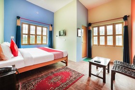 Hotel Lake Side by OYO Rooms