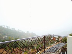 Hotel Sumit Kausani