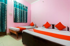 Ashish Hotel by OYO Rooms