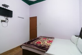 New Shiv Shakti by OYO Rooms