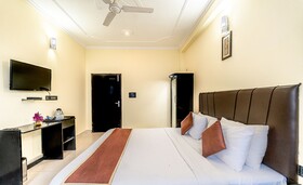 Flutter Hotels & Resort