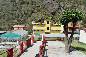 Hanumanti River View Resort