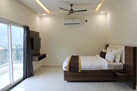 Hotel Grand Nitara
