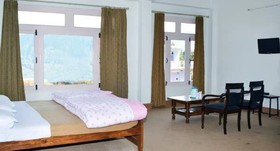 Bilju Inn Munsiyari by Goroomgo
