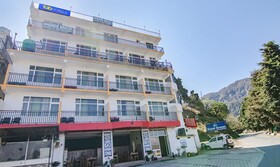 Binog Breeze by Fabhotel