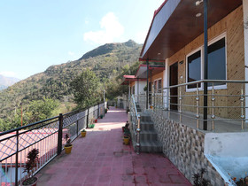 Brv Resorts by OYO Rooms