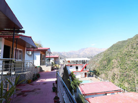 Brv Resorts by OYO Rooms