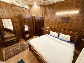 Casa Arhan Luxury Mussoorie Homestay