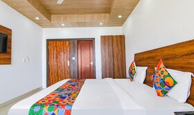 Fabexpress Kalsia Home Stay
