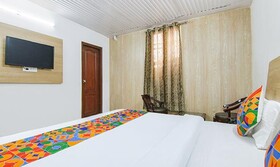 Fabexpress Kalsia Home Stay